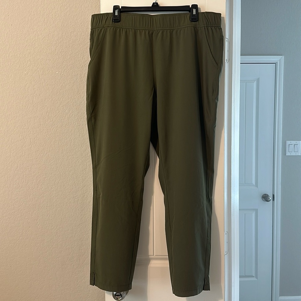 Eddie Bauer Departure Ankle Pants Green Lightweight UPF Pull On XL